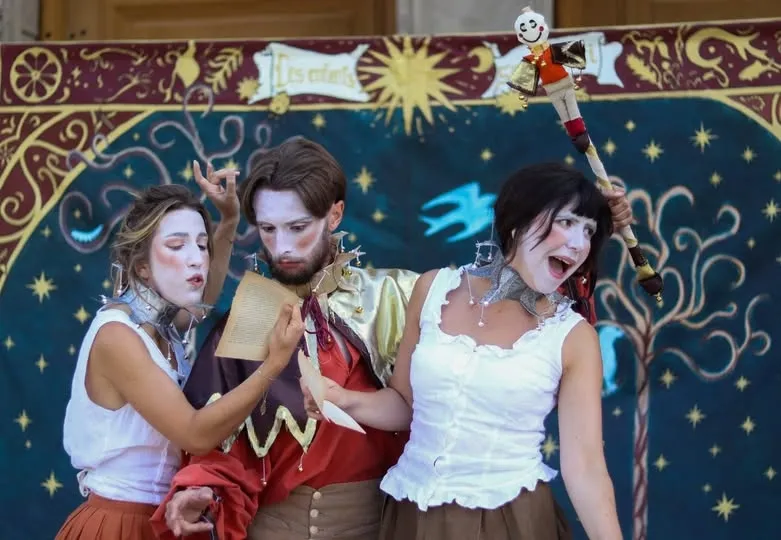 Les Enfants sans souci - théâtre de rue animation médiévale Pérouges 2026